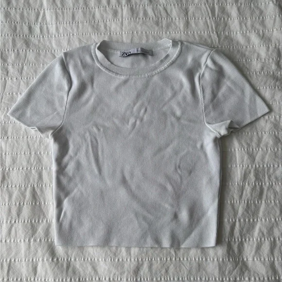Zara White Ribbed Cropped Tee - Picture 1 of 2